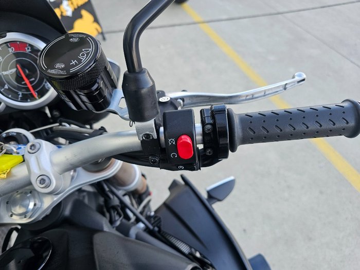 2011 Triumph SPEED TRIPLE Black
