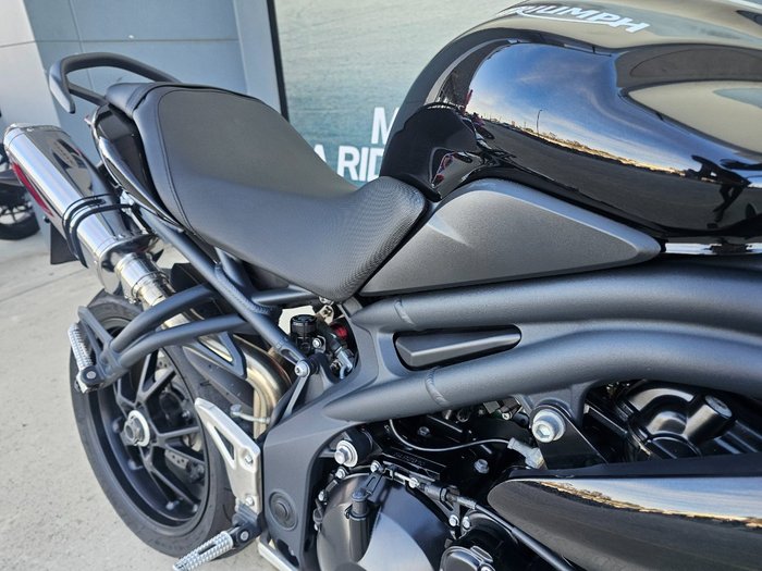 2011 Triumph SPEED TRIPLE Black
