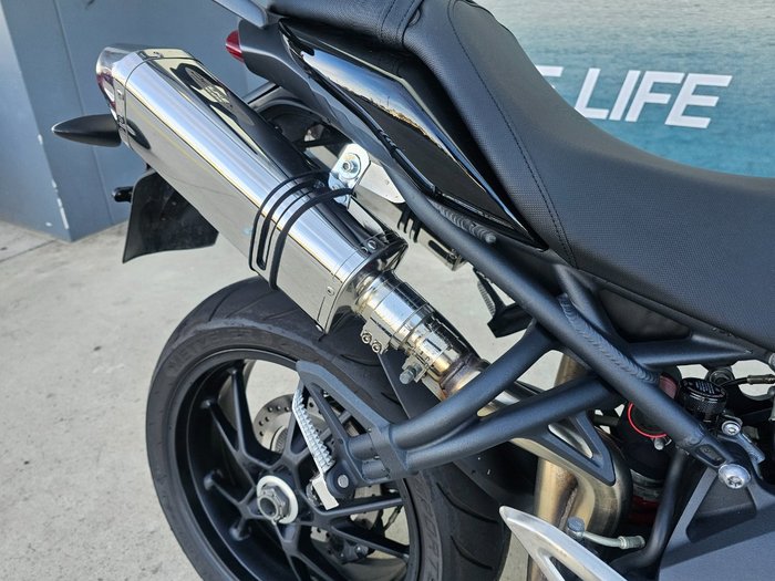 2011 Triumph SPEED TRIPLE Black