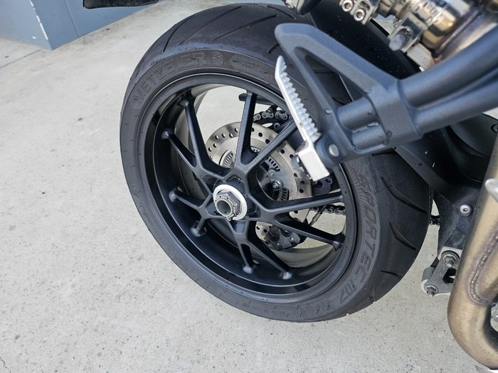 2011 Triumph SPEED TRIPLE Black