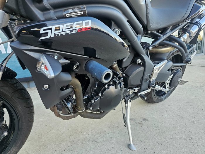 2011 Triumph SPEED TRIPLE Black