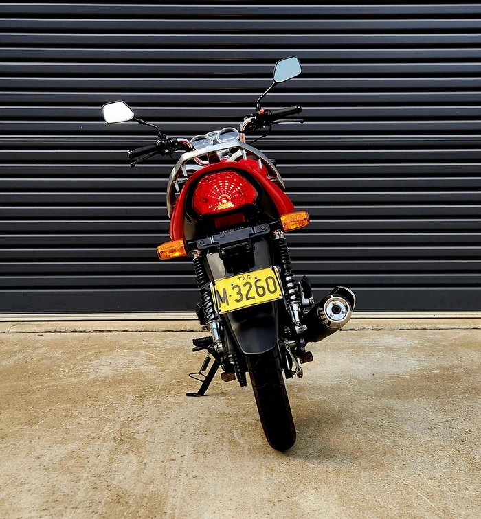 2012 Honda CB125E CB Red