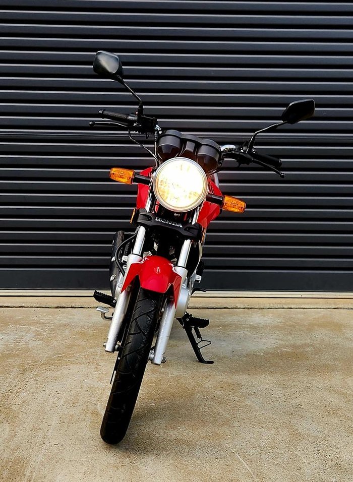 2012 Honda CB125E CB Red