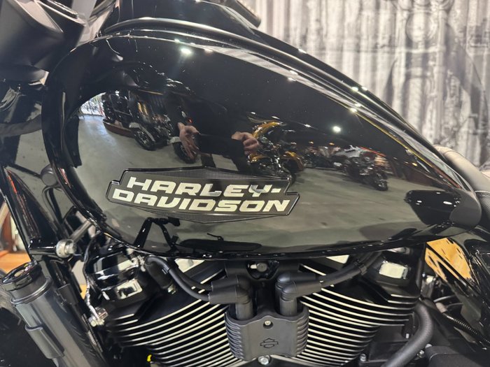 2025 Harley-davidson FLHX STREET GLIDE (117) Vivid Black