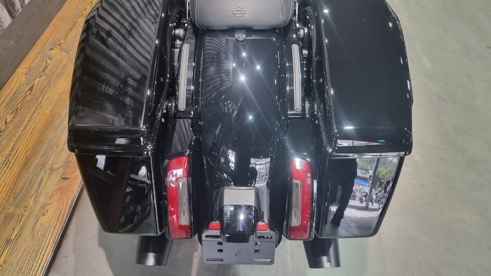 2025 Harley-davidson FLHX STREET GLIDE (117) Vivid Black