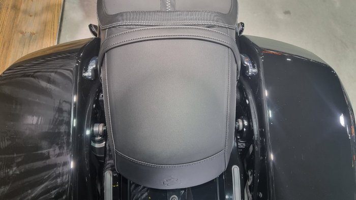 2025 Harley-davidson FLHX STREET GLIDE (117) Vivid Black