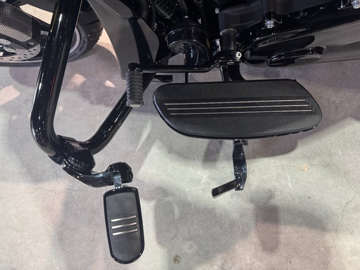 2025 Harley-davidson FLHX STREET GLIDE (117) Vivid Black