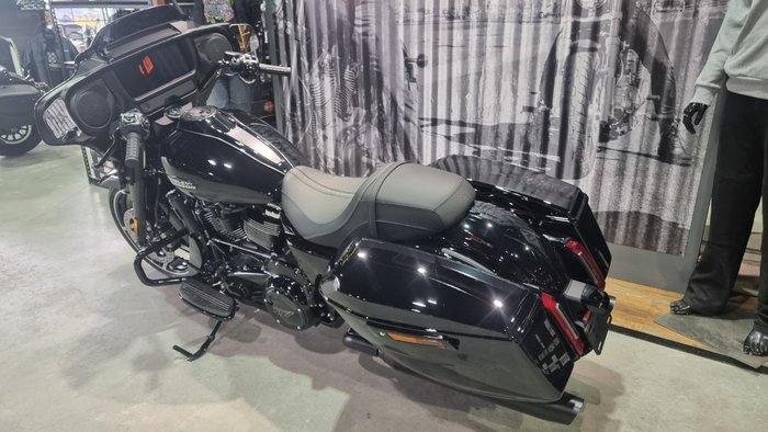 2025 Harley-davidson FLHX STREET GLIDE (117) Vivid Black