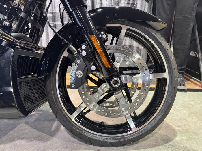 2025 Harley-davidson FLHX STREET GLIDE (117) Vivid Black