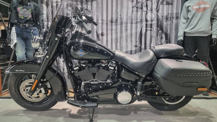 2025 Harley-davidson FLHC HERITAGE CLASSIC 117 Vivid Black