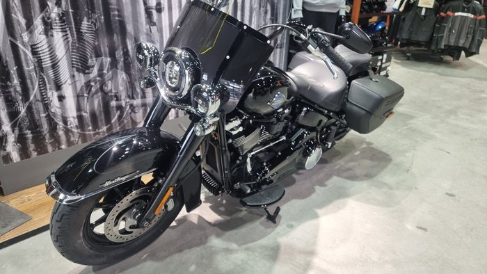 2025 Harley-davidson FLHC HERITAGE CLASSIC 117 Vivid Black