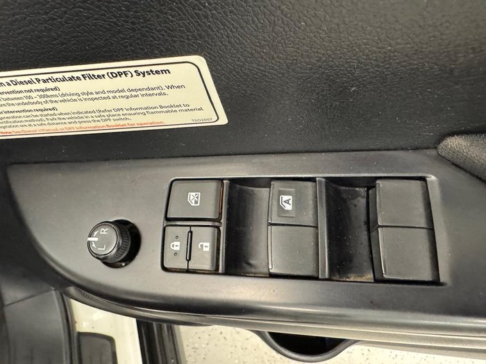 2021 Toyota Hilux SR GUN126R 4X4 Dual Range Glacier White