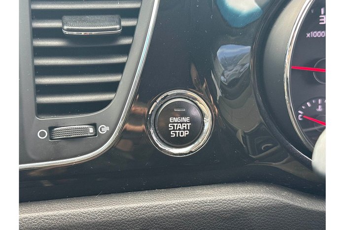 2016 Kia Carnival SLi