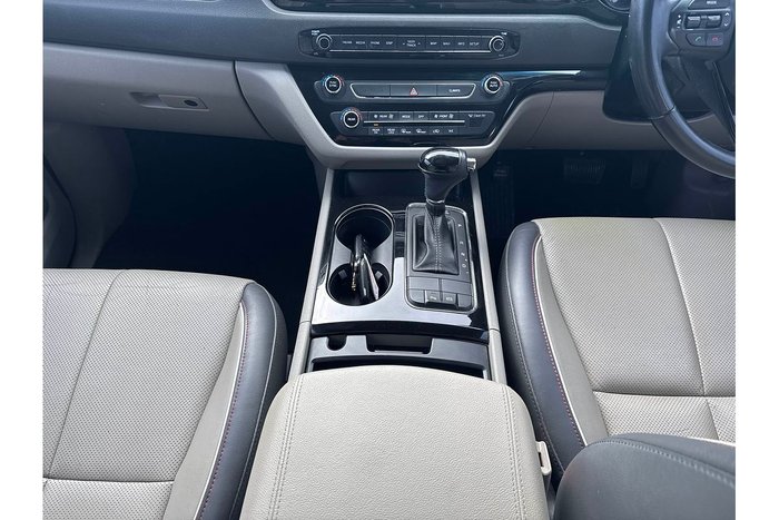 2016 Kia Carnival SLi