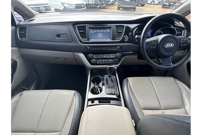 2016 Kia Carnival SLi