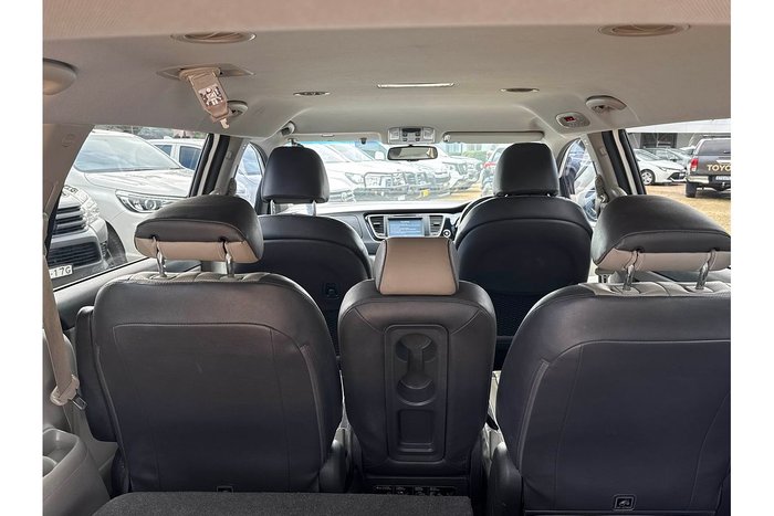 2016 Kia Carnival SLi