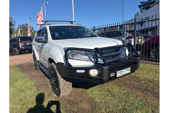 2016 Isuzu MU-X LS-T