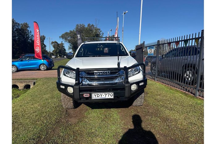 2016 Isuzu MU-X LS-T