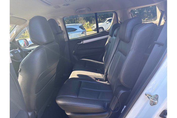 2016 Isuzu MU-X LS-T