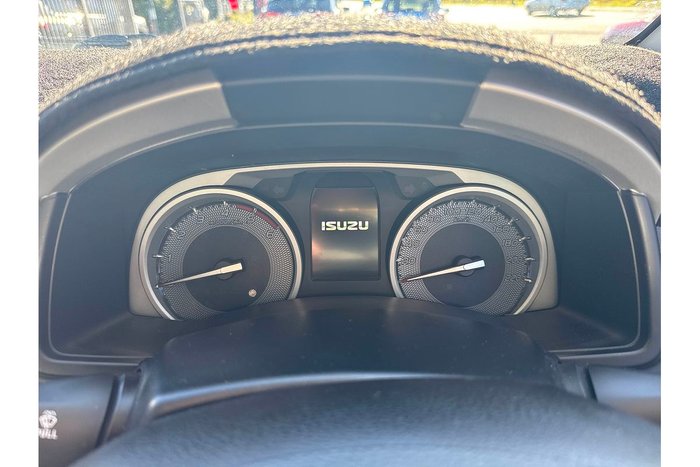 2016 Isuzu MU-X LS-T