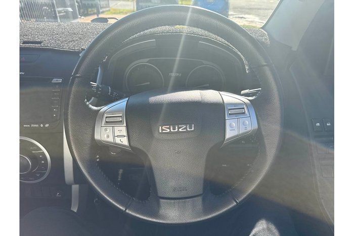 2016 Isuzu MU-X LS-T