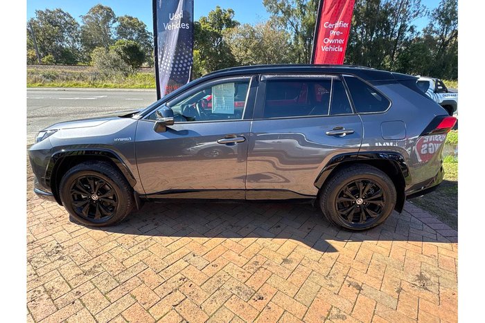 2024 Toyota RAV4 XSE