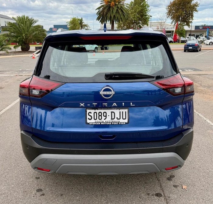 2025 Nissan X-TRAIL ST