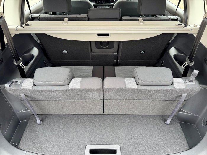 2025 Nissan X-TRAIL ST
