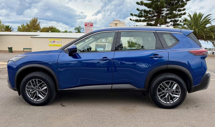 2025 Nissan X-TRAIL ST