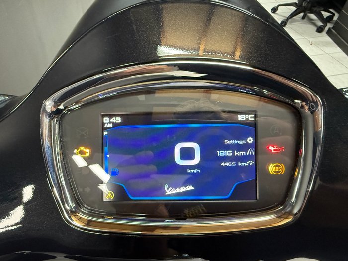 2022 VESPA GTS 300 SUPER SPORT Black
