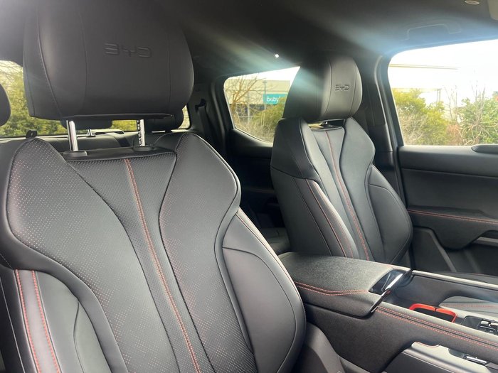 2025 BYD SHARK 6 Premium