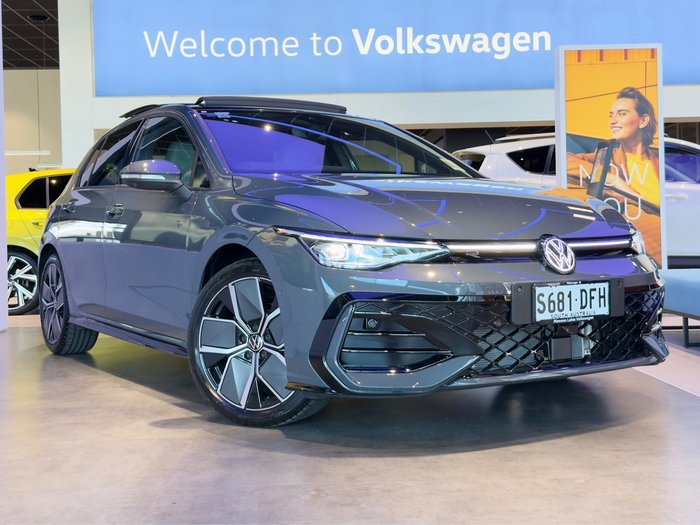 2025 Volkswagen Golf 110TSI R-Line
