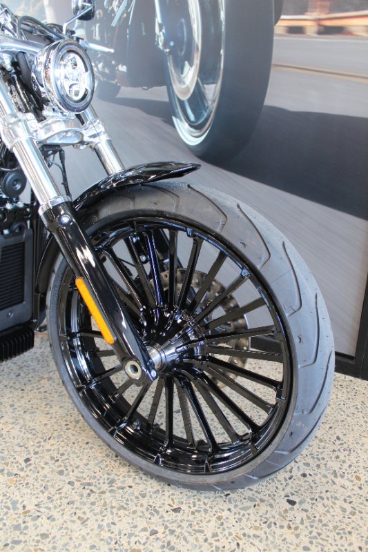 2025 Harley-davidson FXBR BREAKOUT (117)
