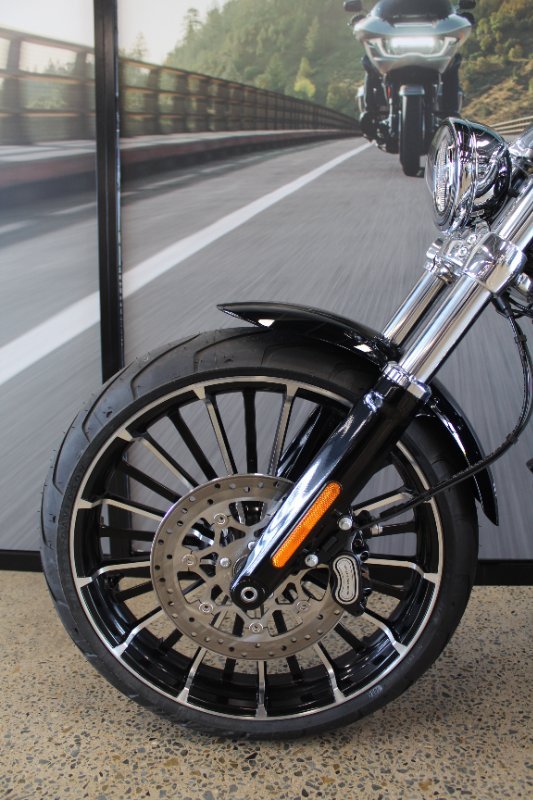 2025 Harley-davidson FXBR BREAKOUT (117)