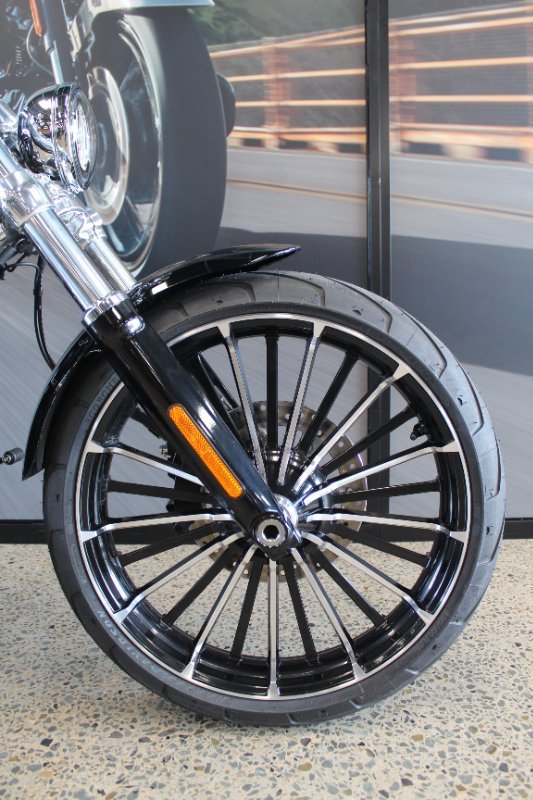 2025 Harley-davidson FXBR BREAKOUT (117)