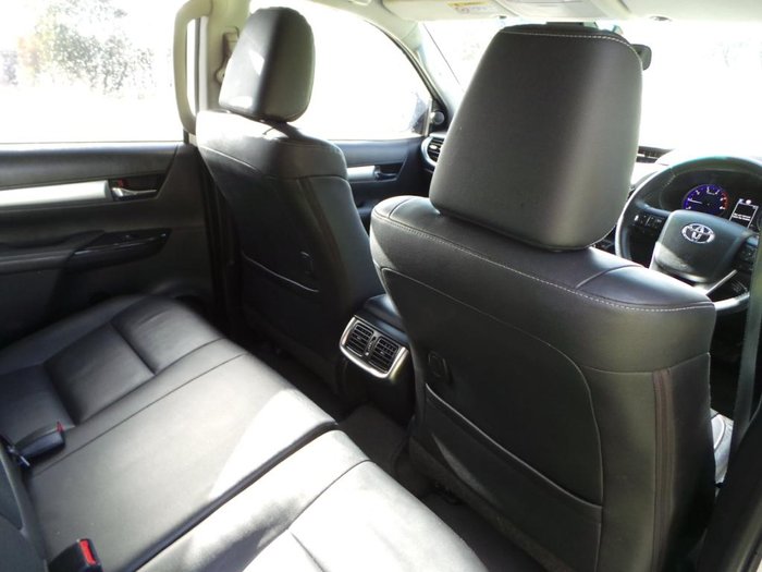 2019 Toyota Hilux SR5