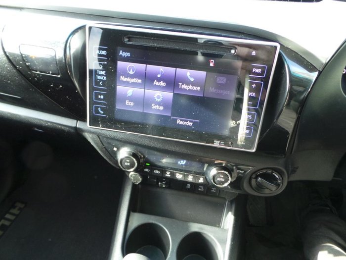 2019 Toyota Hilux SR5