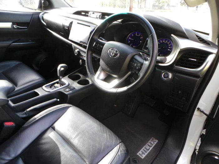 2019 Toyota Hilux SR5