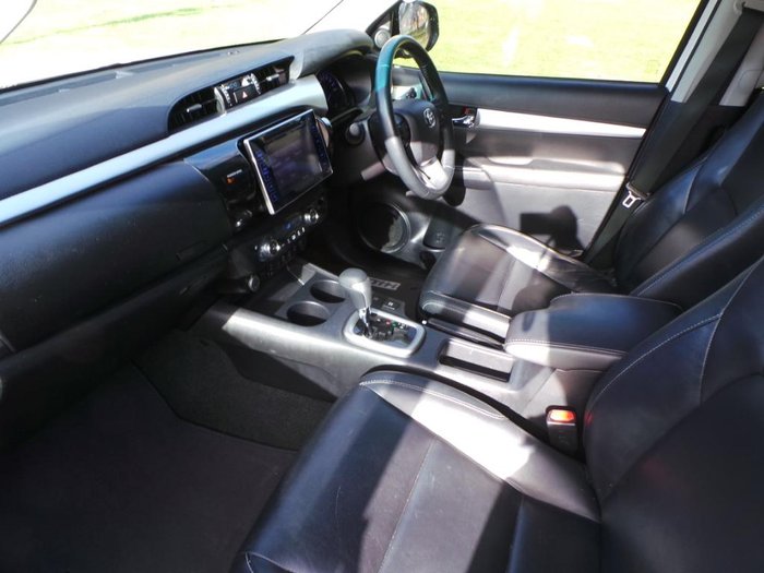 2019 Toyota Hilux SR5