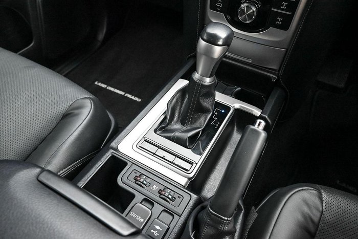 2020 Toyota Landcruiser Prado Kakadu