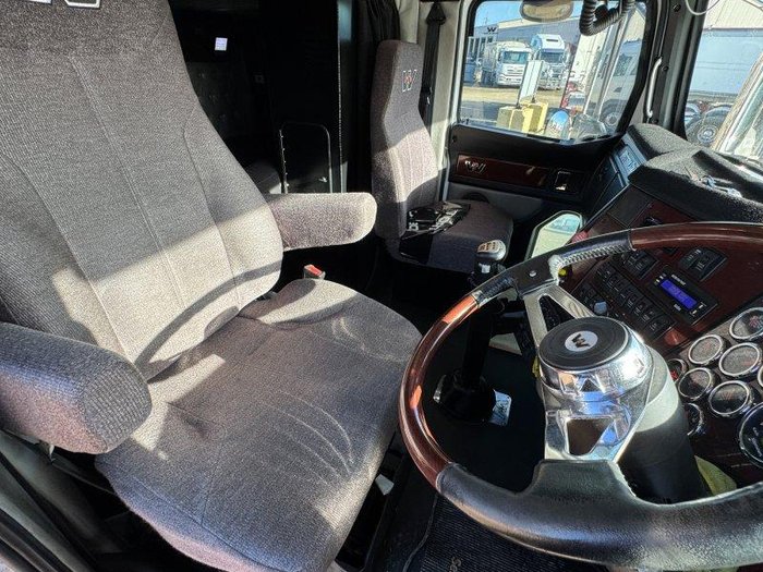 2021 Western Star 4900 Prime Mover **Car Carrier**