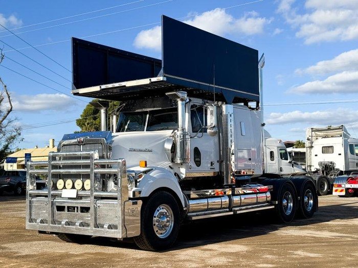 2021 Western Star 4900 Prime Mover **Car Carrier**