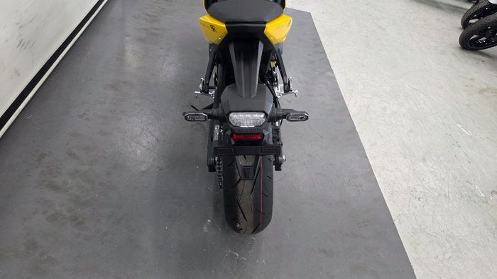 2025 Suzuki GSX-8R (GSX800FRQ) Yellow