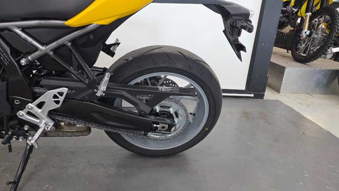 2025 Suzuki GSX-8R (GSX800FRQ) Yellow
