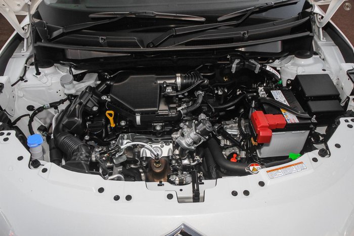 2025 Suzuki Swift Hybrid Plus UZ Pure White