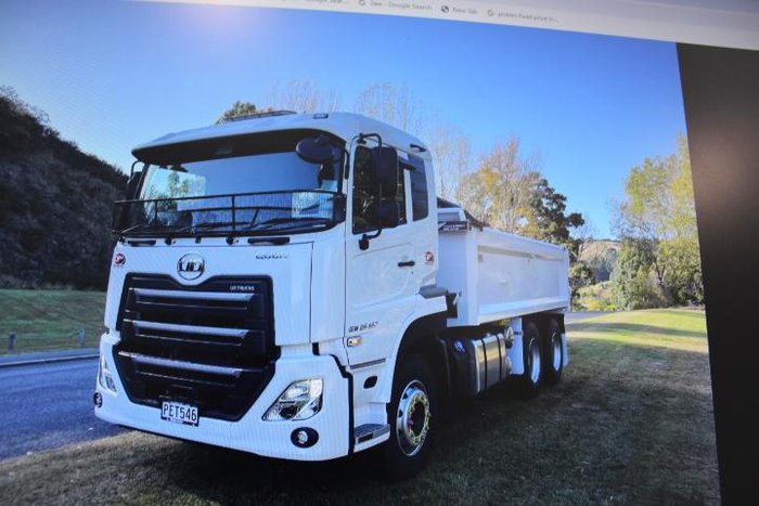 2017 U.D. Quon GW26 420 WHITE