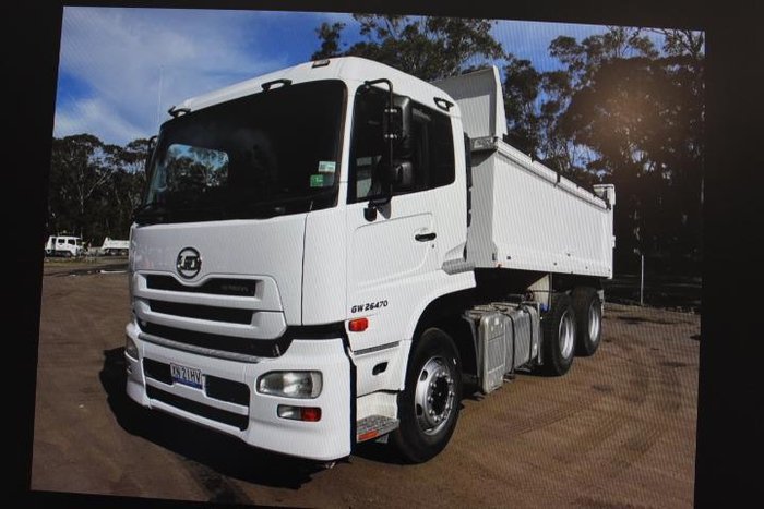 2017 U.D. Quon GW26 420 WHITE