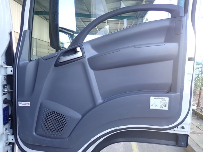 2021 ISUZU FSR 140-260 WHITE