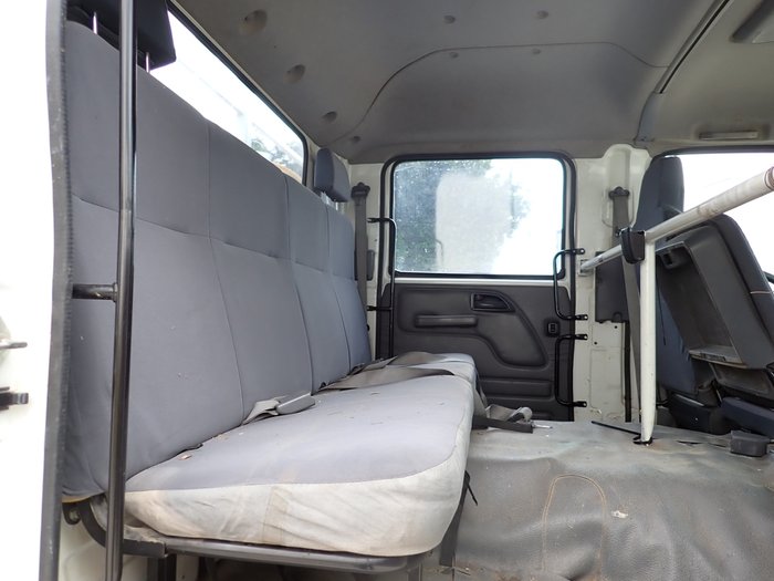 2012 ISUZU FRR 600 WHITE