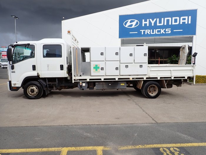 2012 ISUZU FRR 600 WHITE